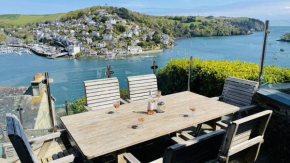 Out To Sea - Stunning views, elevated position with onsite parking